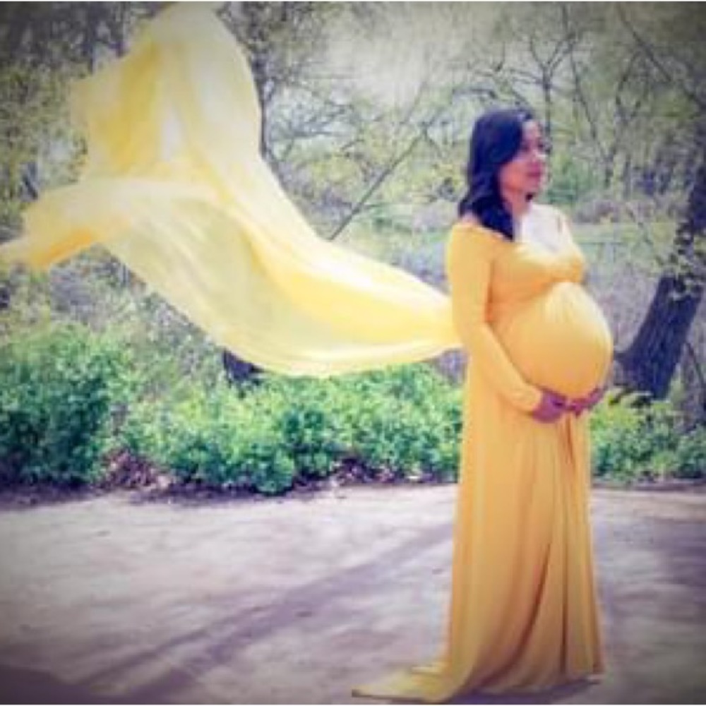 Maternity photo shoot dress